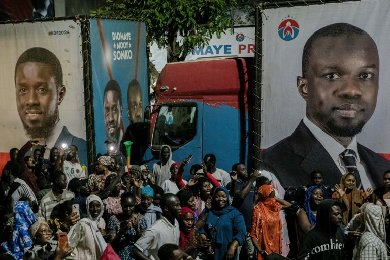 Le Monde : « La désillusion des Sénégalais après l’élection de 2024 » – Le quotidien français décrit un Sénégal confronté au ralentissement économique