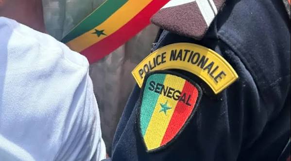 Harcèlement et chantage sur WhatsApp : Un commerçant arrêté après les accusations de son ex policière