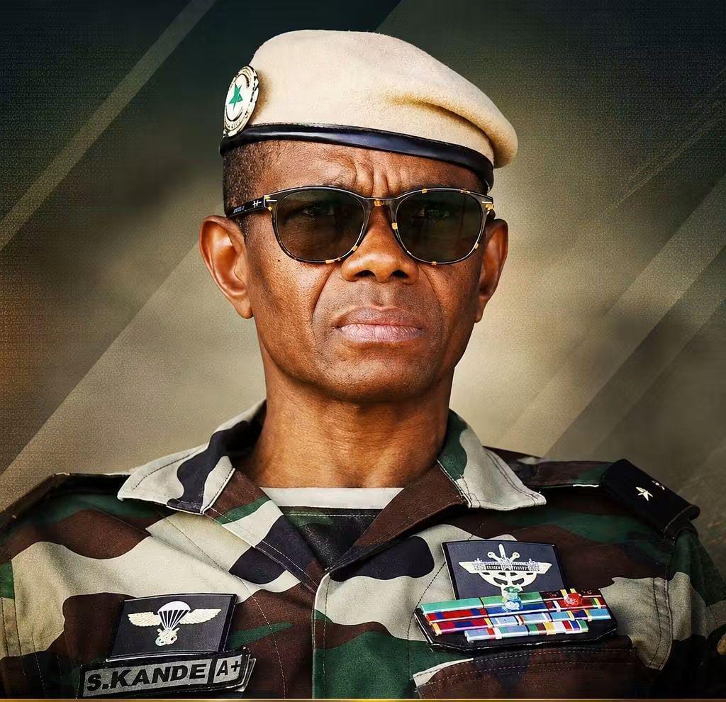 DÉFENSE ET RENSEIGNEMENT     Le Général Souleymane Kandé nommé Directeur général du Renseignement extérieur