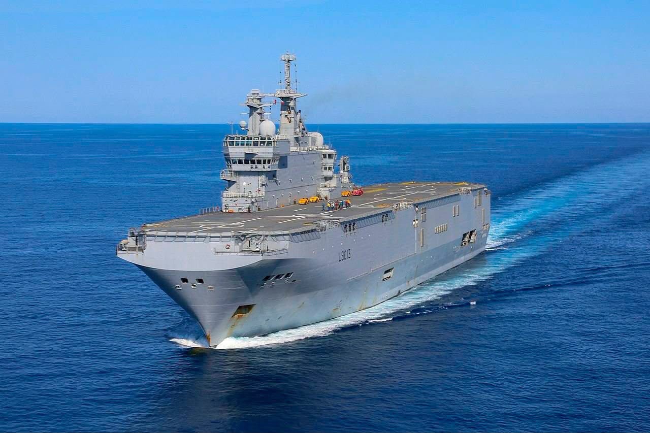 COOPÉRATION MILITAIRE : LE PORTE-HÉLICOPTÈRES MISTRAL FAIT ESCALE À DAKAR